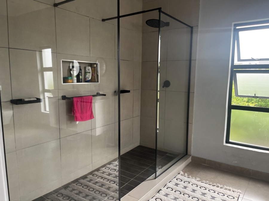 To Let 6 Bedroom Property for Rent in Seasons Lifestyle Estate North West